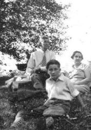 Photo Harold & Agnes DeAnjou with Paul